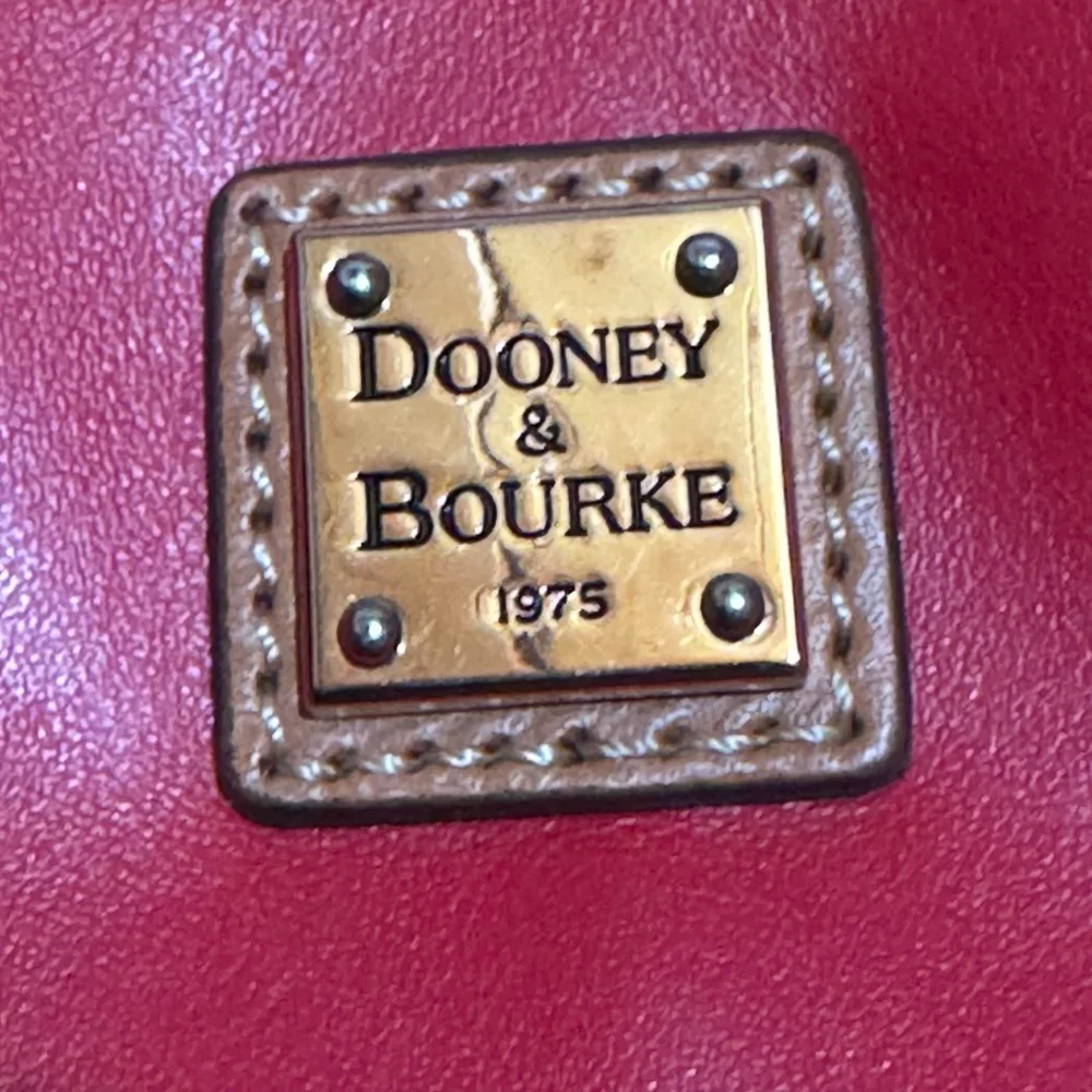 Dooney & Bourke Red Leather Belvedere Ambler Crossbody Bag, Like New, Authentic - Picture 8 of 12